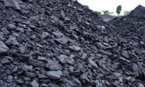 पुलिस ने पकड़ा कोयले का खेल, कहीं की टीपी पर कहीं और जा रहा था माल, 4.97 लाख काले सोने से लोड 1 करोड़ के 2 ट्रेलर जब्त, अपराध दर्ज