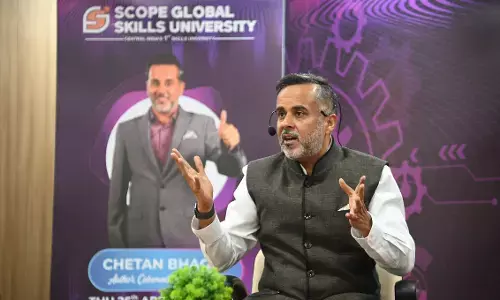 जीवन में सफलता के लिए चेतन भगत ने बताए 11 रूल्स