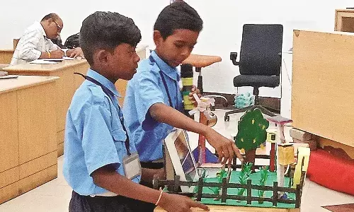 विद्यार्थियों की कला कोे मिल रहा प्रोत्साहन, इनमें 10 प्रकल्पों का होगा चयन विद्यार्थियों की कला कोे मिल रहा प्रोत्साहन, इनमें 10 प्रकल्पों का होगा चयन