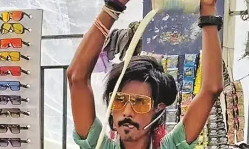नागपुर का डॉली चायवाला इन्फ्लुएंसर मीट में छाया, इंटरनेशनल लेवल पर शहर का नेतृत्व नागपुर का डॉली चायवाला इन्फ्लुएंसर मीट में छाया, इंटरनेशनल लेवल पर शहर का नेतृत्व