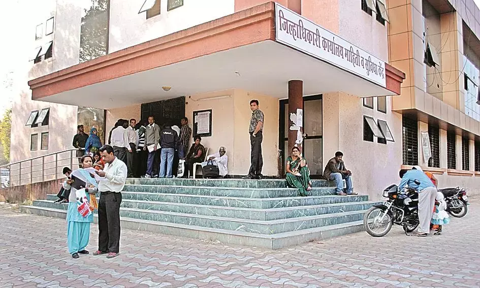 अपने-अपने मूल विभाग में 80 फीसदी लौटे, ड्यूटी में 20 हजार से ज्यादा कर्मचारी लगे थे