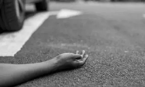 तीन मौतें...सडक़ हादसे में युवक की मौत, पानी में डूबने और जहर से दो ने गंवाई जान