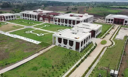 प्राप्त अंकों की मैरिट सूची एवं ऑनलाइन साक्षात्कार से होगा एडमिशन : कुलपति प्रो. सुरेश