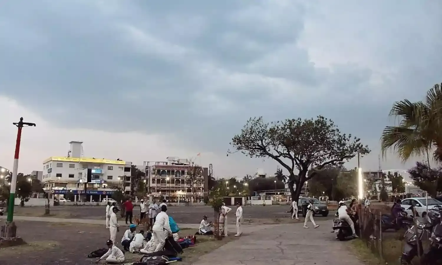 पारा पहुँचा 41 पर, हवा का रुख भी पश्चिमी जिससे गर्मी का ज्यादा अहसास