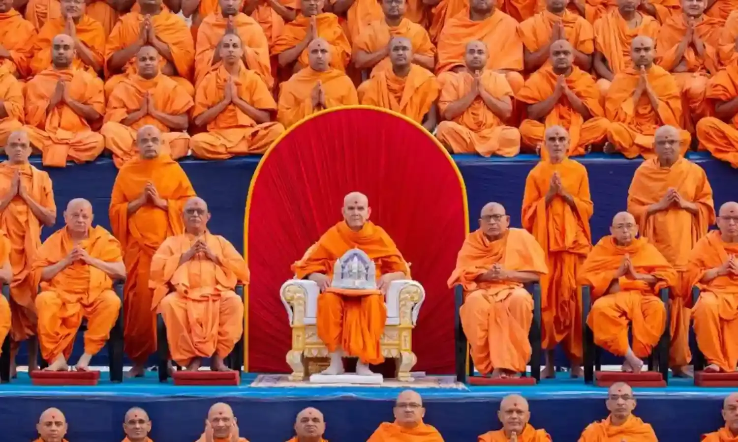 भगवान स्वामीनारायण के मंदिर में संत शिविर का भव्य आयोजन, 700 संतों ने लिया ज्ञान