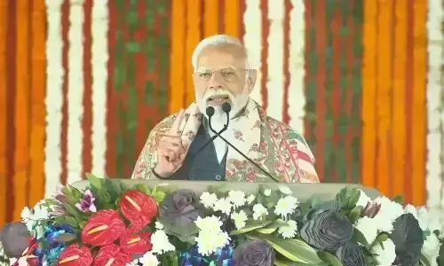 गुजरात से पीएम मोदी ने कांग्रेस पर साधा निशाना,  26/11 का जिक्र कर बढ़ाया सियासी पारा