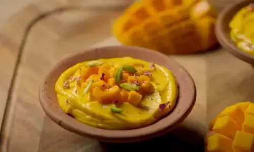 इस मैंगो सीजन ट्राई करें फेमस महाराष्ट्रियन डिश अमरखंड, यहां जानिए पूरी रेसिपी इस मैंगो सीजन ट्राई करें फेमस महाराष्ट्रियन डिश अमरखंड, यहां जानिए पूरी रेसिपी