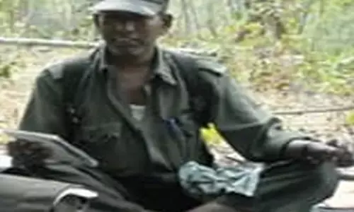 मारे गए नक्सलियों में गड़चिरोली का जोगन्ना भी , सरकार ने रखा था 20 लाख रुपए का इनाम मारे गए नक्सलियों में गड़चिरोली का जोगन्ना भी , सरकार ने रखा था 20 लाख रुपए का इनाम