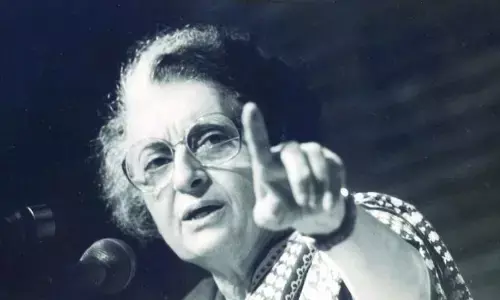 इंदिरा सरकार ने आपातकाल के दौरान पांच महीनों तक आंबेर के किले में कराई थी खुदाई, क्या है मानसिंह के खजाने का रहस्य? इंदिरा सरकार ने आपातकाल के दौरान पांच महीनों तक आंबेर के किले में कराई थी खुदाई, क्या है मानसिंह के खजाने का रहस्य?