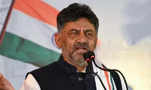 डीके शिवकुमार का बड़ा आरोप, बोले- कुमारस्वामी ही कहानी के मुख्य निर्देशक और निर्माता डीके शिवकुमार का बड़ा आरोप, बोले- कुमारस्वामी ही कहानी के मुख्य निर्देशक और निर्माता