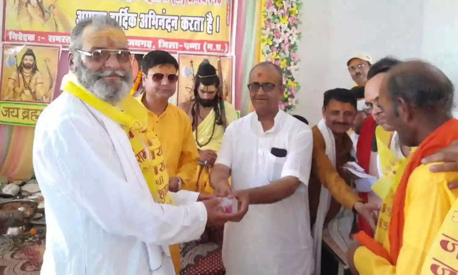 अजयगढ में भगवान श्री परशुराम का जन्मोत्सव धूमधाम से मनाया गया, नगर में निकाली गई शोभायात्रा