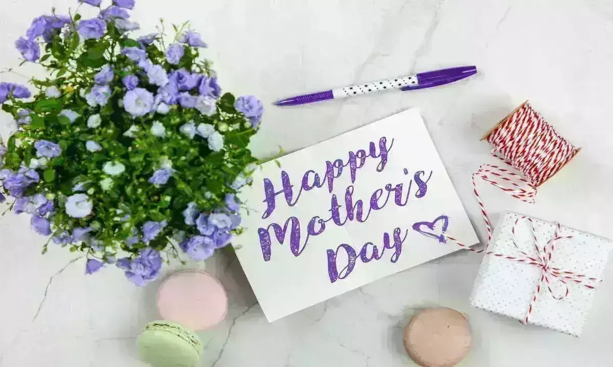 इस मदर्स डे अपनी मां को गिफ्ट करें कस्टमाइज्ड ज्वेलरी, यहां से ले सकते हैं आईडियाज इस मदर्स डे अपनी मां को गिफ्ट करें कस्टमाइज्ड ज्वेलरी, यहां से ले सकते हैं आईडियाज