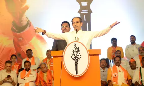 उद्धव ने ठुकराई मोदी की सलाह, बोले - महाराष्ट्र को लूटने वालों के साथ कभी नहीं जाऊंगा