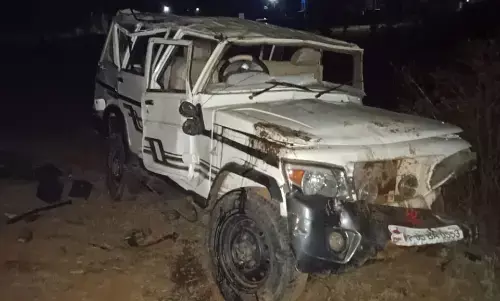 चार सड़क हादसों में छह मौत, तेज रफ्तार बोलेरो अनियंत्रित होकर पलटी, तीन महिलाएं मृत, १२ गंभीर घायल चार सड़क हादसों में छह मौत, तेज रफ्तार बोलेरो अनियंत्रित होकर पलटी, तीन महिलाएं मृत, १२ गंभीर घायल