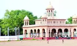 आखिर नागपुर का कस्तूरचंद पार्क आम जनता के लिए खुला , जनहित याचिका की थी दायर आखिर नागपुर का कस्तूरचंद पार्क आम जनता के लिए खुला , जनहित याचिका की थी दायर