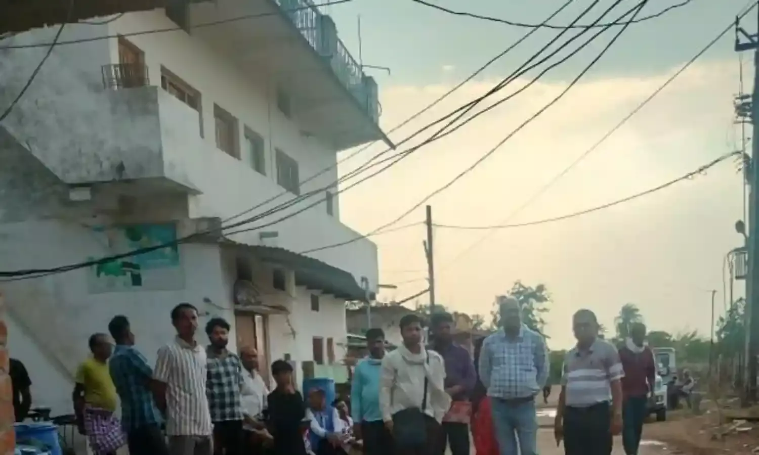चैकिंग कर विद्युत विभाग ने बनाए विद्युत चोरी के १४ प्रकरण