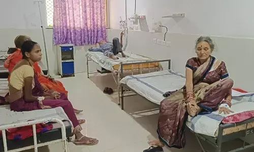 जिला अस्पताल में चूहों का आतंक, भर्ती वृद्धा का पैर कुतरा जिला अस्पताल में चूहों का आतंक, भर्ती वृद्धा का पैर कुतरा