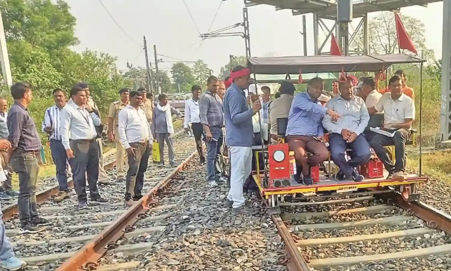नागपुर-इटारसी तीसरी लाइन का निरीक्षण, डीआरएम मनीष अग्रवाल ने लिया जायजा