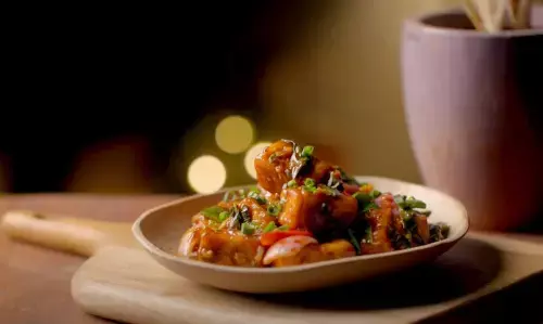 स्टार्टर के लिए बेस्ट है सोया बेसिल पनीर चिल्ली, यहां जानिए पूरी रेसिपी