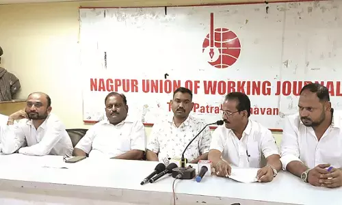 बसपा विवाद - निष्कासित कार्यकर्ताओं के समर्थन में सामने आए जिला पदाधिकारी