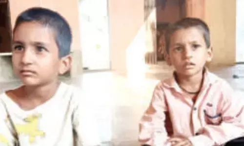 पति-पत्नी के झगड़े में तीन मासूम हुए बेसहारा, सड़क पर छोड़ गए भगवान भरोसे