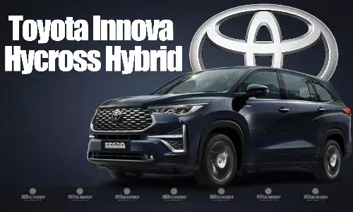 Toyota Innova Hycross की बुकिंग पर फिर लगी अस्‍थाई रोक, जानिए क्या है कारण?
