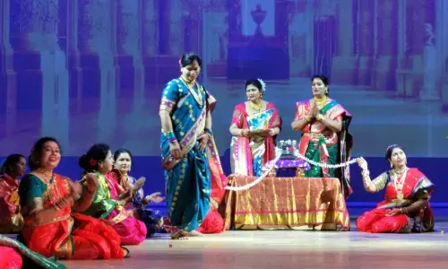 दुबई में बजा मराठी भाषा का डंका, वरिष्ठ कलाकारों ने पेश की सांस्कृतिक धरोहर