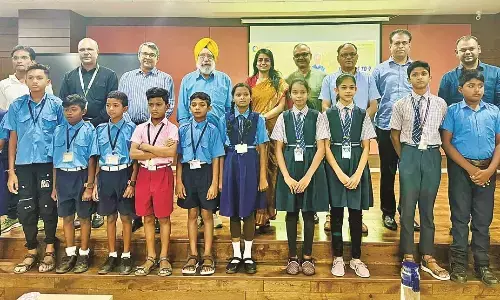 जिला परिषद के लिटिल इनोवेटर्स को विशेषज्ञों ने पढ़ाया पाठ, किया मार्गदर्शन जिला परिषद के लिटिल इनोवेटर्स को विशेषज्ञों ने पढ़ाया पाठ, किया मार्गदर्शन