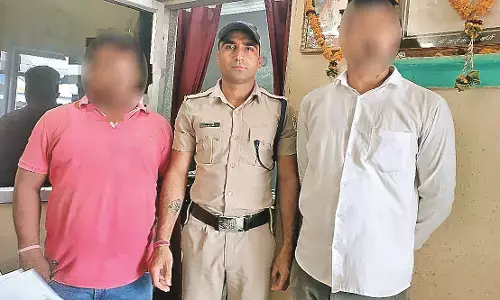 नागपुर रेलवे स्टेशन में  19 दिन में 154 अवैध वेंडरों के खिलाफ की गई कार्रवाई नागपुर रेलवे स्टेशन में  19 दिन में 154 अवैध वेंडरों के खिलाफ की गई कार्रवाई