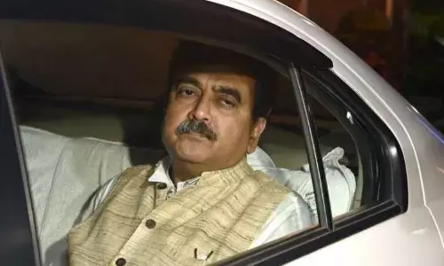 ममता बनर्जी पर विवादित टिप्पणी कर बुरे फंसे बीजेपी नेता, चुनाव आयोग ने लिया कड़ा एक्शन, कैंपेन पर लगाई रोक ममता बनर्जी पर विवादित टिप्पणी कर बुरे फंसे बीजेपी नेता, चुनाव आयोग ने लिया कड़ा एक्शन, कैंपेन पर लगाई रोक