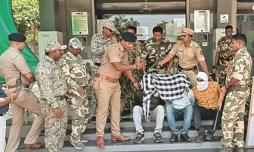 आतंकियों ने गोल्ड सिनेमा के कर्मियों को बनाया बंधक!, सभी को सुरक्षित छुड़ाया