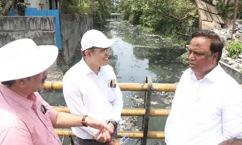 मुंबई भाजपा अध्यक्ष ने सांताक्रुज-विलेपार्ले आदि क्षेत्रों का दौरा किया