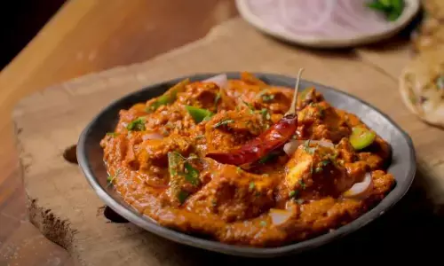 डिनर के लिए बनाएं रेस्टोरेंट स्टाइल पनीर कोल्हापुरी, नान के साथ करें सर्व, यहां जानिए आसान रेसिपी