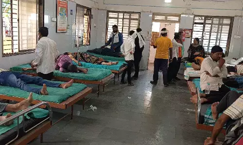 तामसिक भोजन खाने से विषबाधा,  21 लोगों पड़े बीमार, आर्णी ग्रामीण अस्पताल में किया भर्ती तामसिक भोजन खाने से विषबाधा,  21 लोगों पड़े बीमार, आर्णी ग्रामीण अस्पताल में किया भर्ती