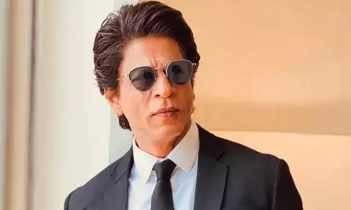शाहरूख खान भीषण गर्मी से परेशान, अस्पताल में हुए एडमिट, जानें अब कैसी है तबीयत?