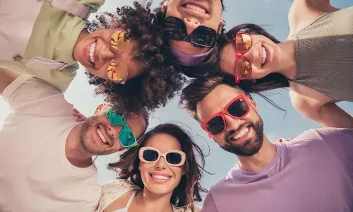 चिलचिलाती धूप से बचने के लिए करते हैं सनग्लासेस का इस्तेमाल, तो खरीदतें समय रखें इन बातों का ध्यान