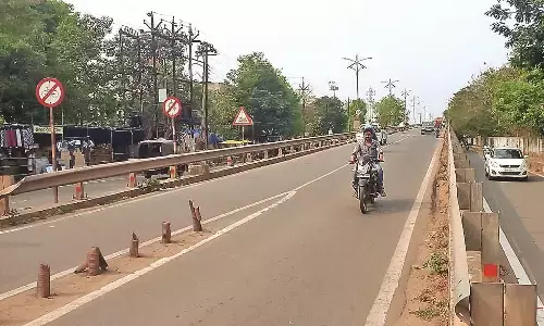 प्राकृतिक आपदा से निपटने सभी विभाग रहें तैयार, फिल्हाल उमस से नागरिक परेशान प्राकृतिक आपदा से निपटने सभी विभाग रहें तैयार, फिल्हाल उमस से नागरिक परेशान