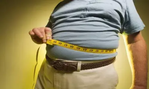 समय रहते बदल लें अपनी ये आदत, वरना हो जाएंगे मोटापे का शिकार