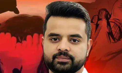 विदेश मंत्रालय ने प्रज्वल को भेजा कारण बताओ नोटिस, राजनयिक पासपोर्ट रद्द न करने का पूछा कारण