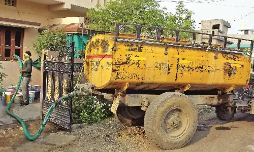 नौतपा के पहले दिन से झुलसा रही गर्मी, जिले के 14 गांवों में टैंकर से जलापूर्ति