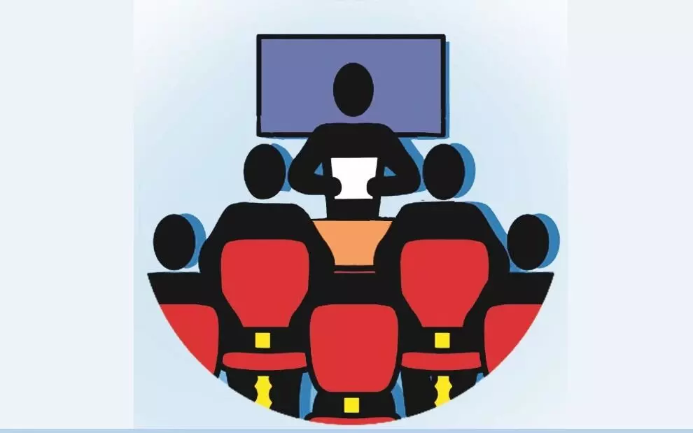 जिले के 9 सेंटराें में बैठेंगे 7 हजार से ज्यादा छात्र जिले के 9 सेंटराें में बैठेंगे 7 हजार से ज्यादा छात्र