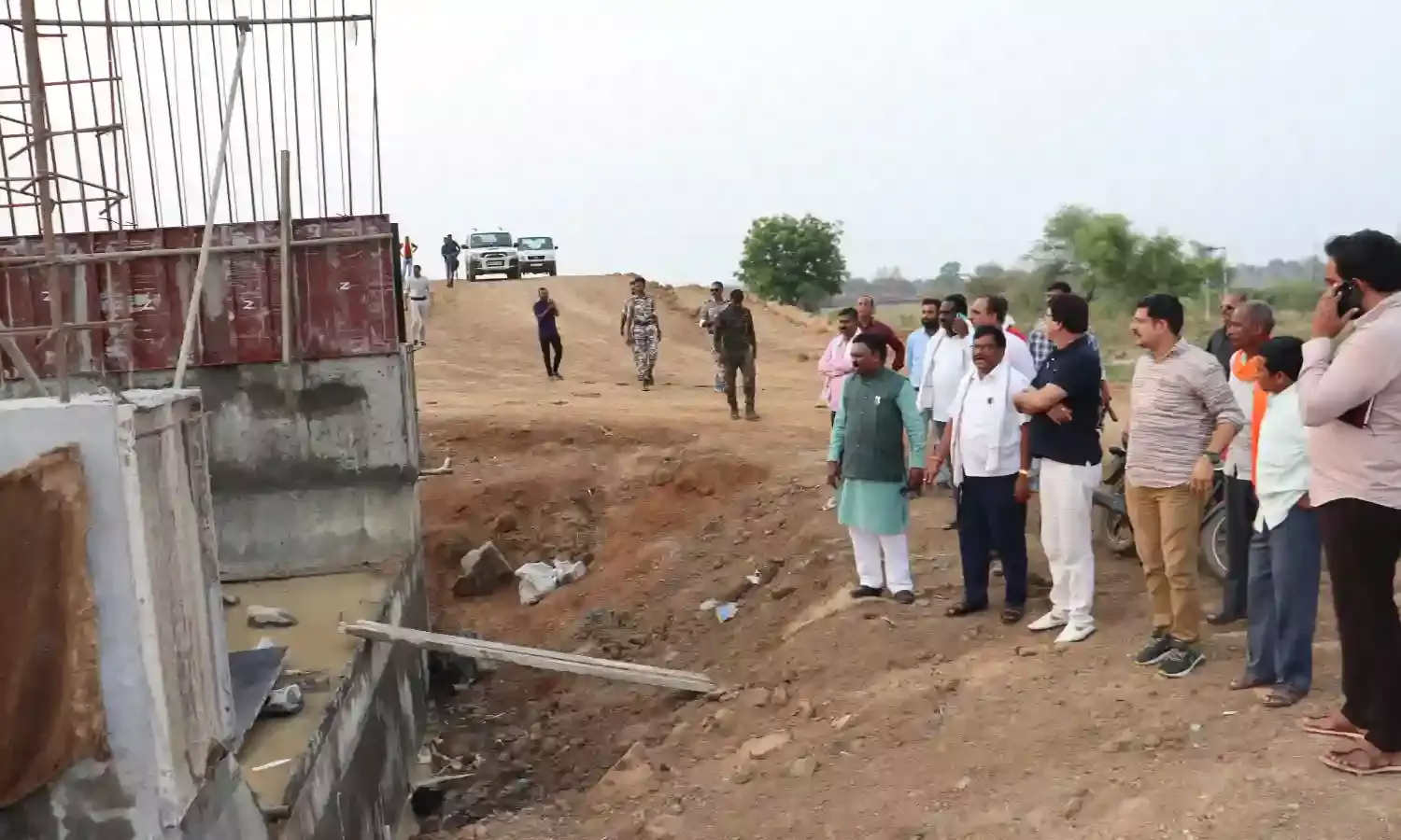 देसाईगंज-गड़चिरोली रेलमार्ग पर बनेंगे 40 अंडरग्राउंंड ब्रिज , बिजली लाइन की समस्या पर चर्चा