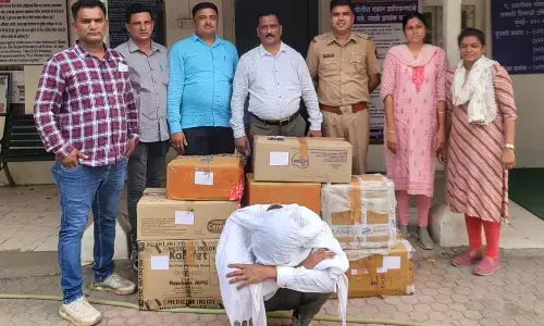 जुनैद ने घर को बना दिया था नशे का गोदाम , 2 लाख की नशे की गोलियां हुई जब्त