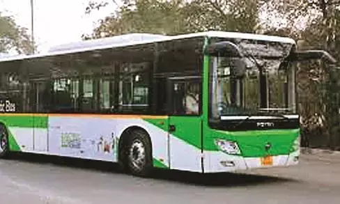 चार्जिंग की सुविधा ही नहीं  144 ई-बसों के पहिये थमे, सिटी बस सेवा के बुरे हाल