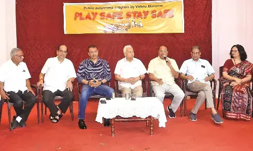 लाड़-प्यार में बिगड़ न जाएं बच्चे, गलत आचरण संकट में डाल सकता है जीवन