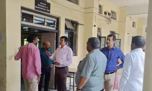 राजनीतिक दलों के पदाधिकारियों ने देखी आईटी कॉलेज में मतगणना व्यवस्था