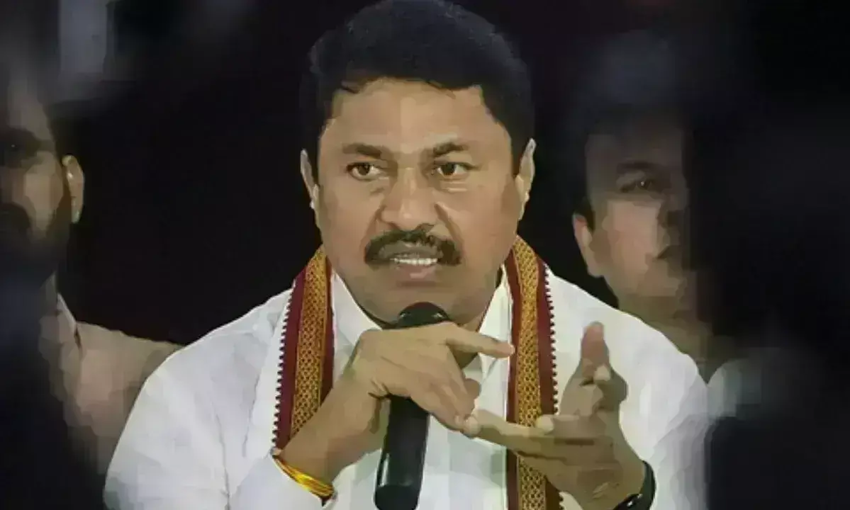 दो गाड़ियों में रेस की वजह से हुआ हादसा, मंत्रालय के छठवें फ्लोर से बोले- नाना पटोले दो गाड़ियों में रेस की वजह से हुआ हादसा, मंत्रालय के छठवें फ्लोर से बोले- नाना पटोले