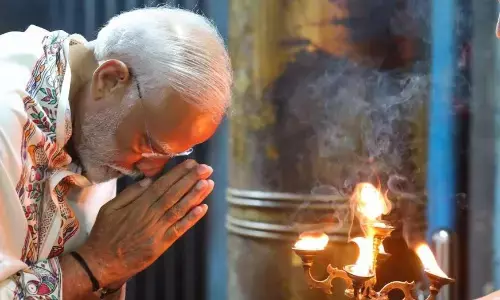 कन्याकुमारी पहुंचे पीएम मोदी, भगवती अम्मन मंदिर में की पूजा-अर्चना, विवेकानंद रॉक मेमोरियल का किया दौरा, 45 घंटे के ध्यान में बैठेगें