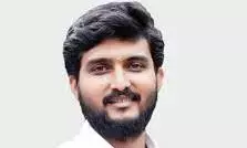 कांग्रेसी नेताओं ने किया सूखाग्रस्त इलाकों का दौरा, विवेक कोल्हे ने निर्दलीय भरा पर्चा