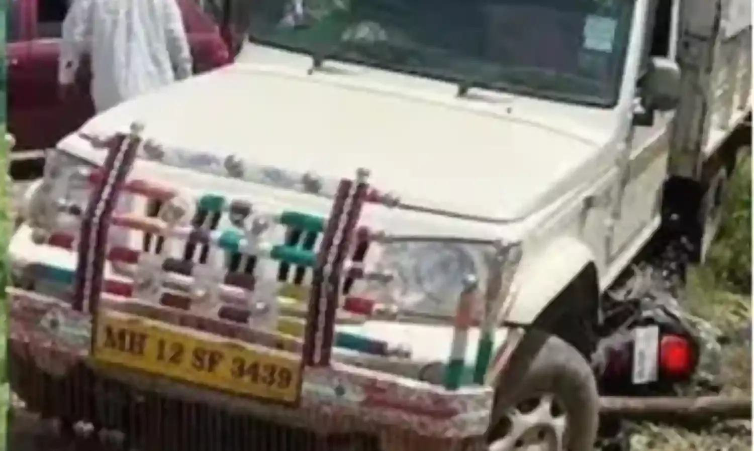 पुलिस पाटील की नाबालिग बेटी ने बाइक सवार को कुचला, मौत, एक अन्य घायल
